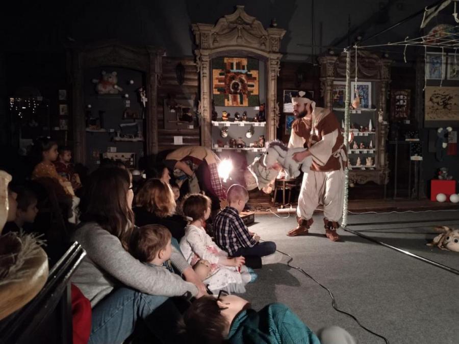 Театр «Лес» сыграли спектакль в рамках VII Межрегионального «Медвежьего фестиваля» в Первом музее славянской мифологии.
